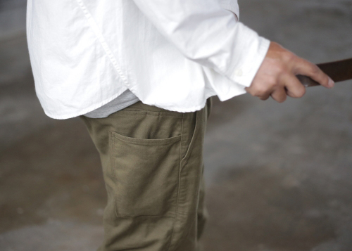 REMILLA (レミーラ) ヒトエラウンドシャツ